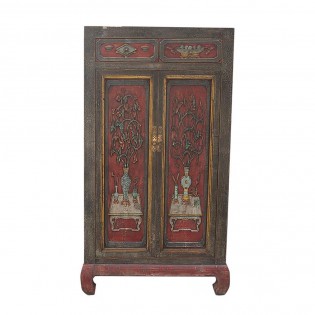 Wardrobe china with relief decorations