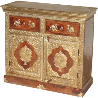 Indian sideboard in wood and brass with decorations