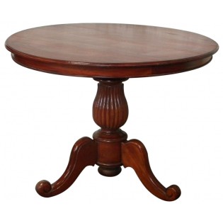 Round table in mahogany