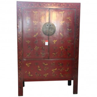 Chinese red lacquered cabinet with decorations