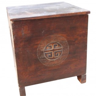 Chinese chest with decorations