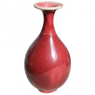 Vase decoratif contemporain en porcelaine rouge