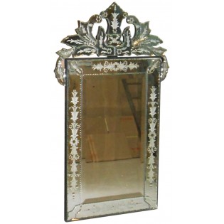 Specchio veneziano con decori