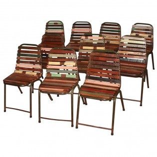sillas de color en hierro y madera de varios colores
