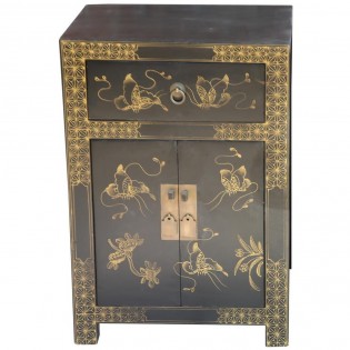 mesa chino con decoraciones de oro y negro